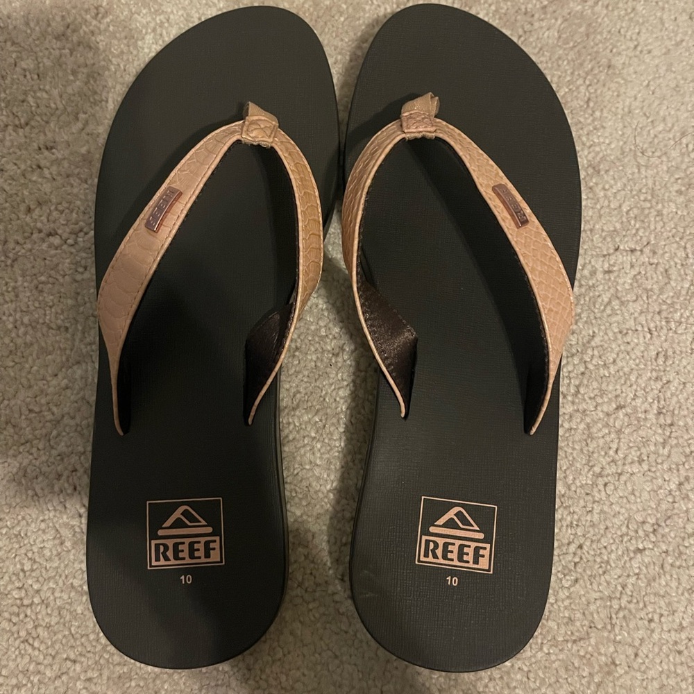 Reef Tan and Black Flip Flops